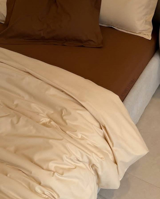 ست لحاف و روتختی استخونی و قهوه ای نخی خاص